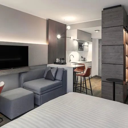 Hotel By Marriott