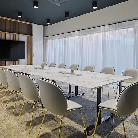 Ξενοδοχείο By Marriott