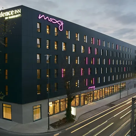 By Marriott 호텔 4*