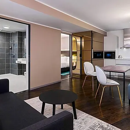 By Marriott מלון