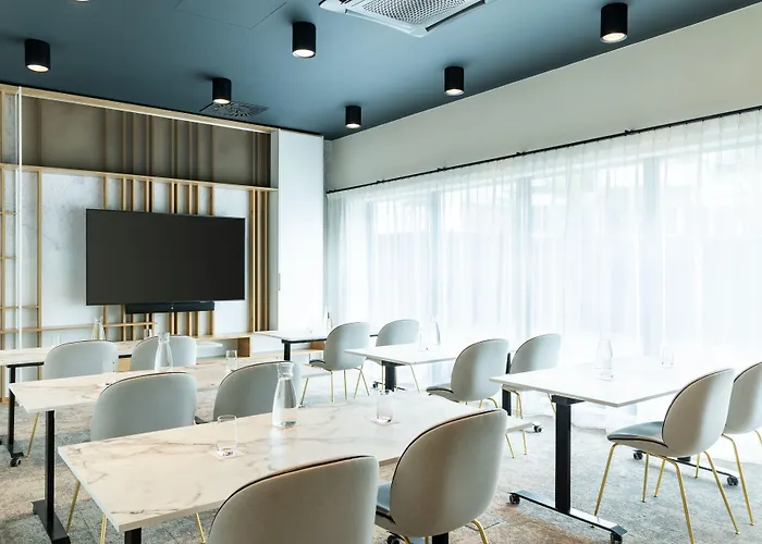 By Marriott Отель