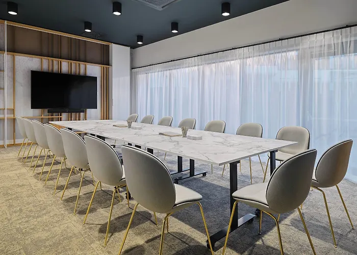 Отель By Marriott